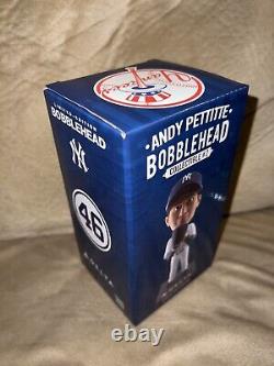 New York Yankees SGA 2022 Aaron Judge/Andy Pettitte Bobbleheads & Hoodie