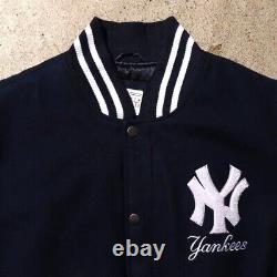 New York Yankees Stadium Jacket Navy Size XL Beautiful Item with Little Use