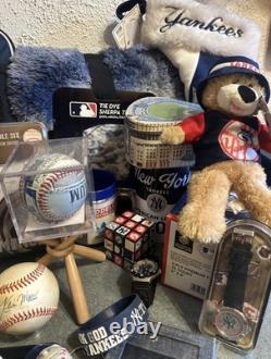 New York Yankees Vintage & Collectible Lot