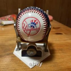 New York Yankees Yankee Stadium Inaugural Year (2009) Baseball with Chair