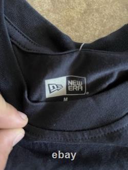 New York Yankees x Seinfeld Stadium Exclusive 2025 New Era Shirt Medium