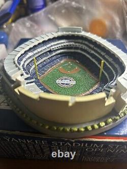 Ny Yankee Stadium Inaugural Season 2009 Collectible