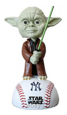 Ny Yankees Yoda Bobblehead Star Wars Night Sga 5/6/2022 Figure