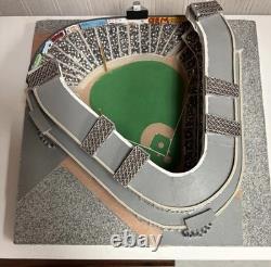 Old & New Yankee Stadium Sports Collectors Guild Platinum Edition Replicas. L/e