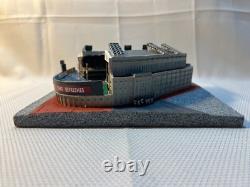 Old New York Yankees Stadium Collectors Guild Platinum Stadium Replica #2146