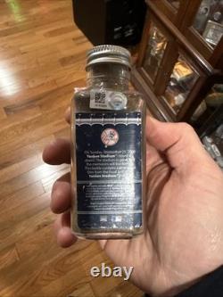 Old Yankee Stadium Final Dirt Bottle Super Rare MLB Hologram 2008