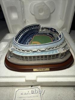 Opening Day at Yankees New Stadium Danbury Mint 2009 Lighted Limited To 5000