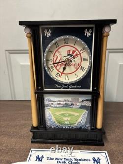 RARE Danbury Mint NY Yankees Stadium Wooden Desk Clock In Original Box