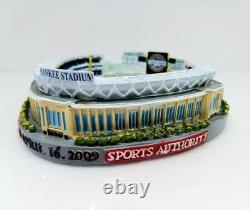 Rare New York Yankees Stadium Miniature Collectible MLB 2009