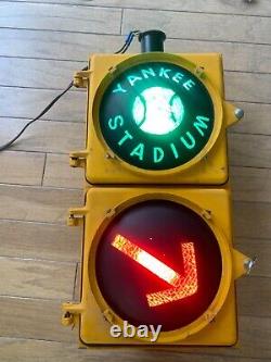 Rare Yankee Stadium Traffic Light Style Directions to stadium Man Cave Gem