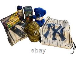 SCOOB Scooby-doo BOBBLE HEAD NY Yankees SGA Stadium Game Give Away Gift Bag NIB