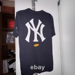 Seinfeld New Era New York Yankees T Shirt Size Large Stadium Exclusive 8/21/25