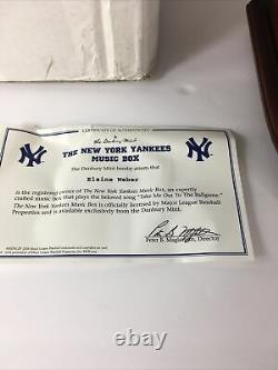 The Danbury Mint New York Yankees Stadium Replica Music Box Withcertificate & Box