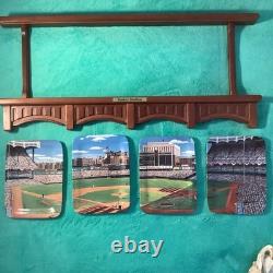 The Danbury Mint New York Yankees Yankee Stadium 4-Decorative Plate Set Rack