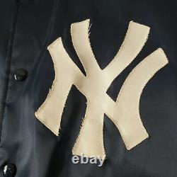 Vintage 70s Felco New York Yankees Satin (size M/L) Stadium Jacket