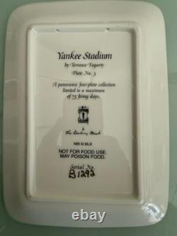 Vintage Danbury Mint Panoramic View Of Yankee Stadium By Terrance Fogarty Plates