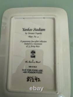 Vintage Danbury Mint Panoramic View Of Yankee Stadium By Terrance Fogarty Plates