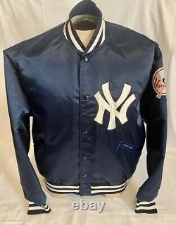 Vintage Felco New York Yankees Size XL Satin & Quilted Stadium Jacket NICE