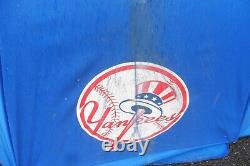 Vintage NY New York Yankee Umbrella 7' picnic table Official stadium food court