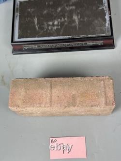 Yankee Stadium Brick MLB Hologram with Case BP71