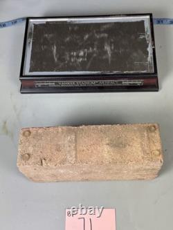 Yankee Stadium Brick MLB Hologram with Case BP71