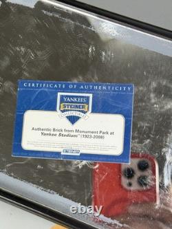 Yankee Stadium Brick MLB Hologram with Case BP71