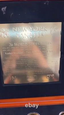 Yankee Stadium Final Season Commemorative Coin Set