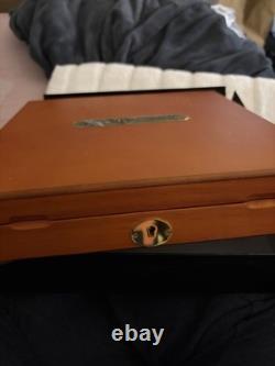 Yankee Stadium Final Season Commemorative Coin Set